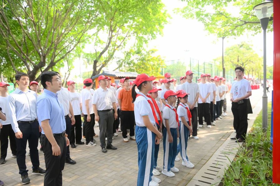 参访公园1.jpg