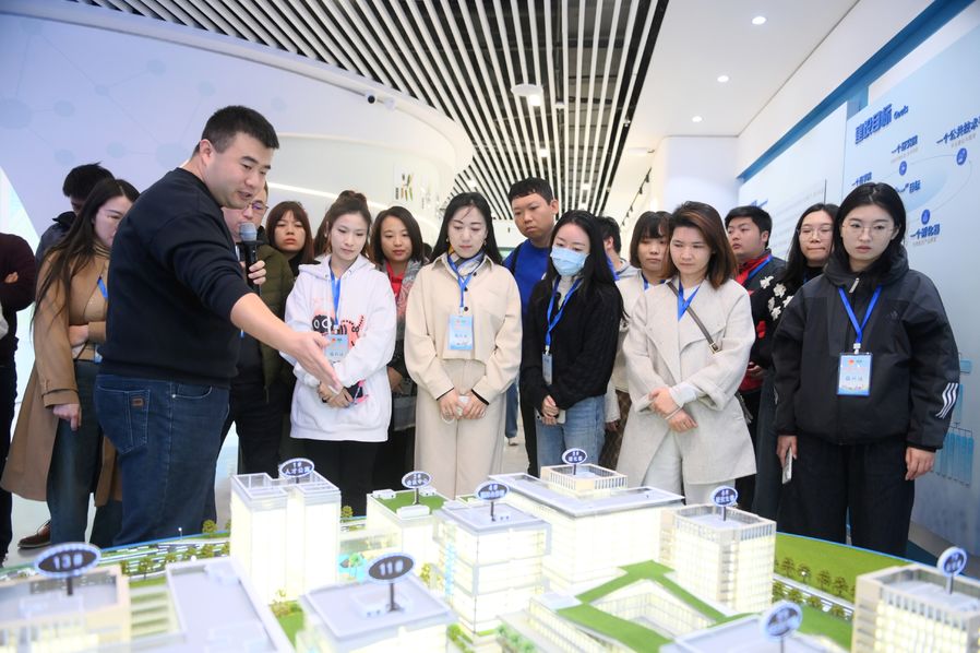 3中山药创院1.jpg